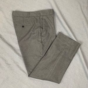 Banana Republic Avery Ankle cropped fit light weight wool dress pants